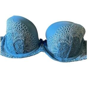 Victoria’s Secret body by Victoria lined denim Demi-buste double bra, size 36C.